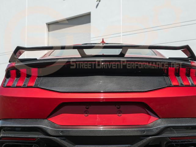 2024-UP FORD MUSTANG S650 | CARBON FIBER REAR TRUNK PANEL COVER TRIM